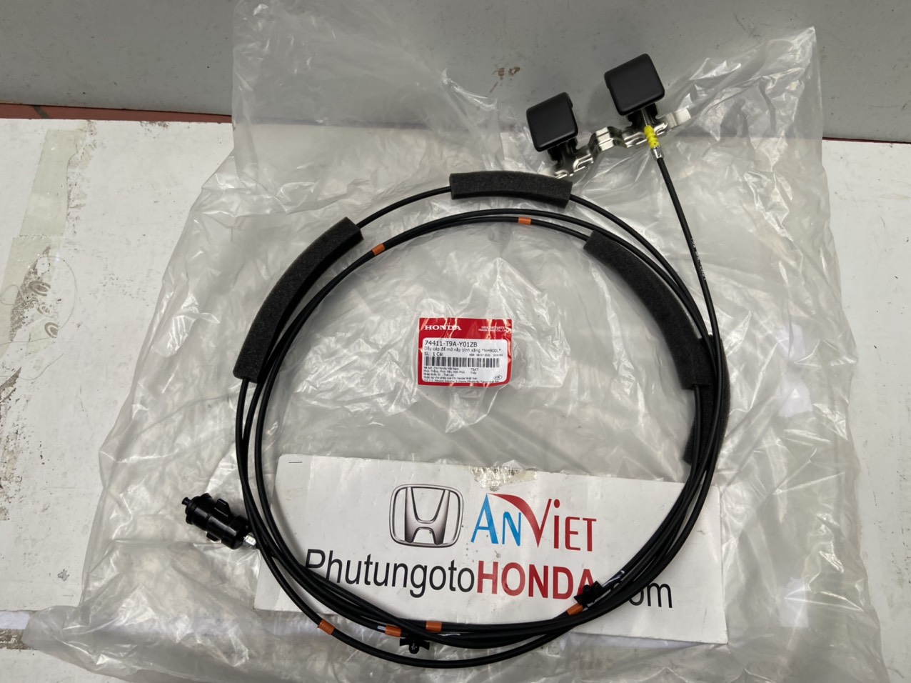 Dây cáp mở nắp bình nhiên liệu xe Honda CITY